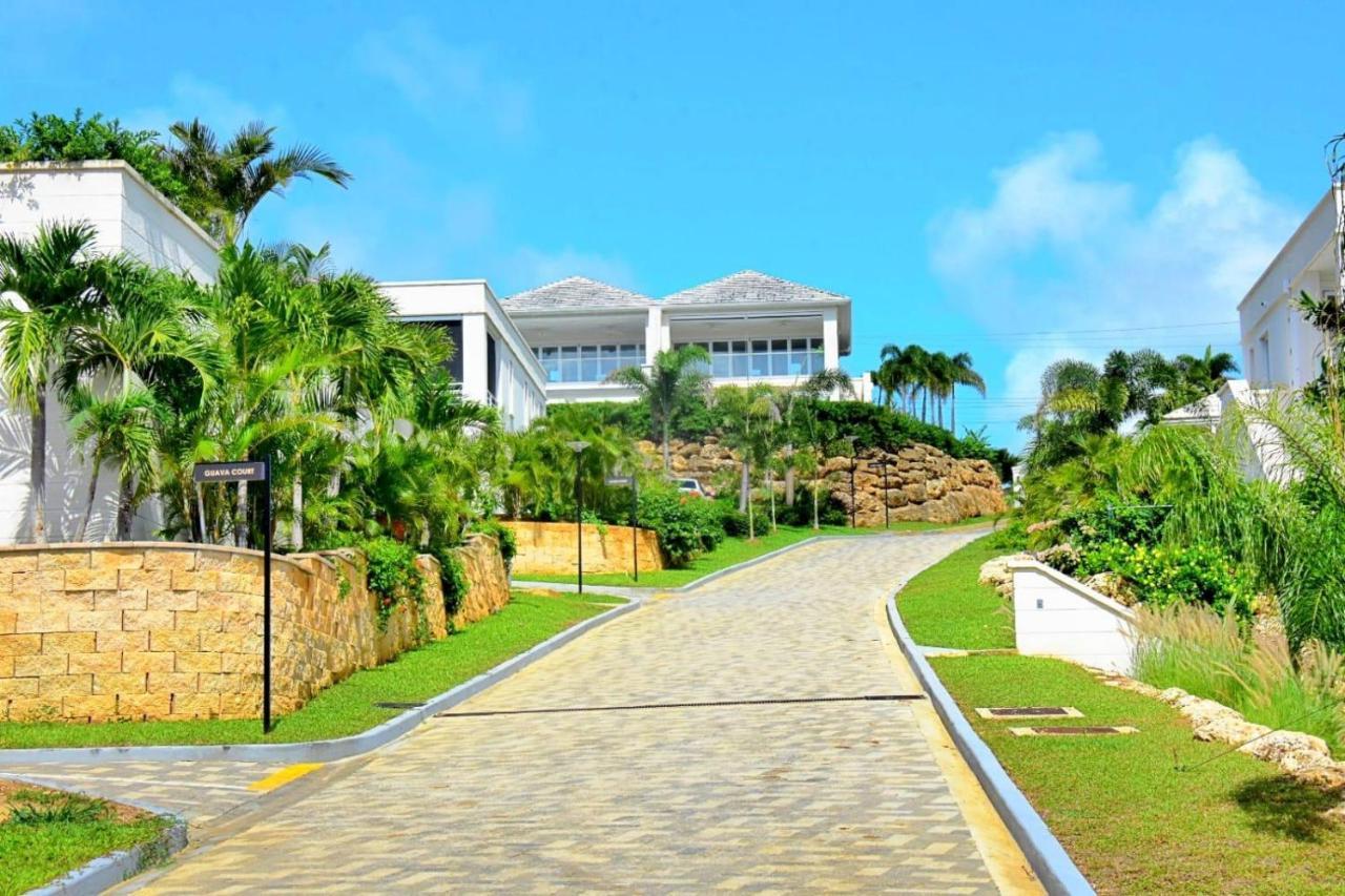 Westmoreland Hills - Mount Standfast - St James - Full Gym Membership Сент-Джеймс Экстерьер фото